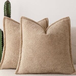 NIB 20” x20” Sherpa Fleece Flange Edge Pillow Covers, Khaki Set-2